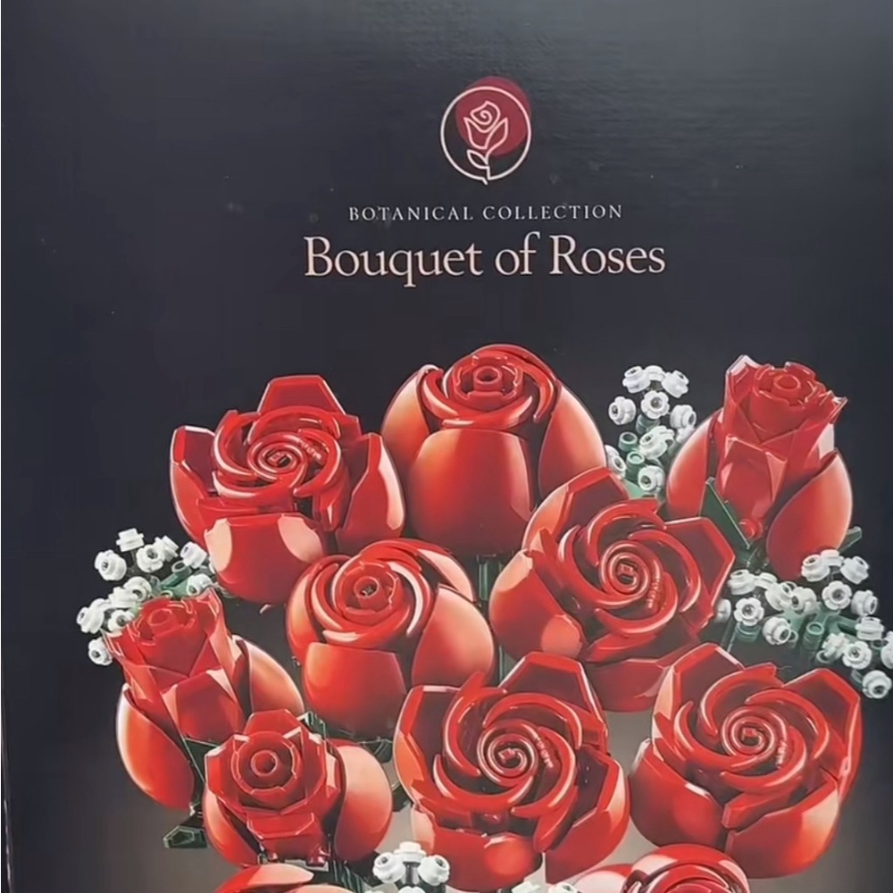 LEGO Icons Bouquet of Roses Build and Display Set - New in box.